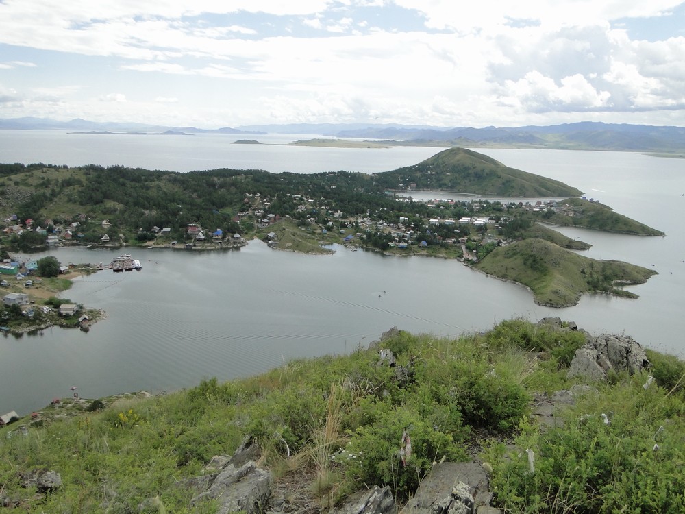 Бухтарминское водохранилище с видом на "Бычий мыс"